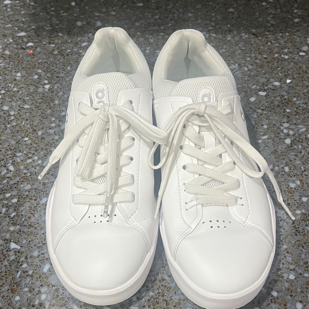 Women’s On Cloud Roger sneakers